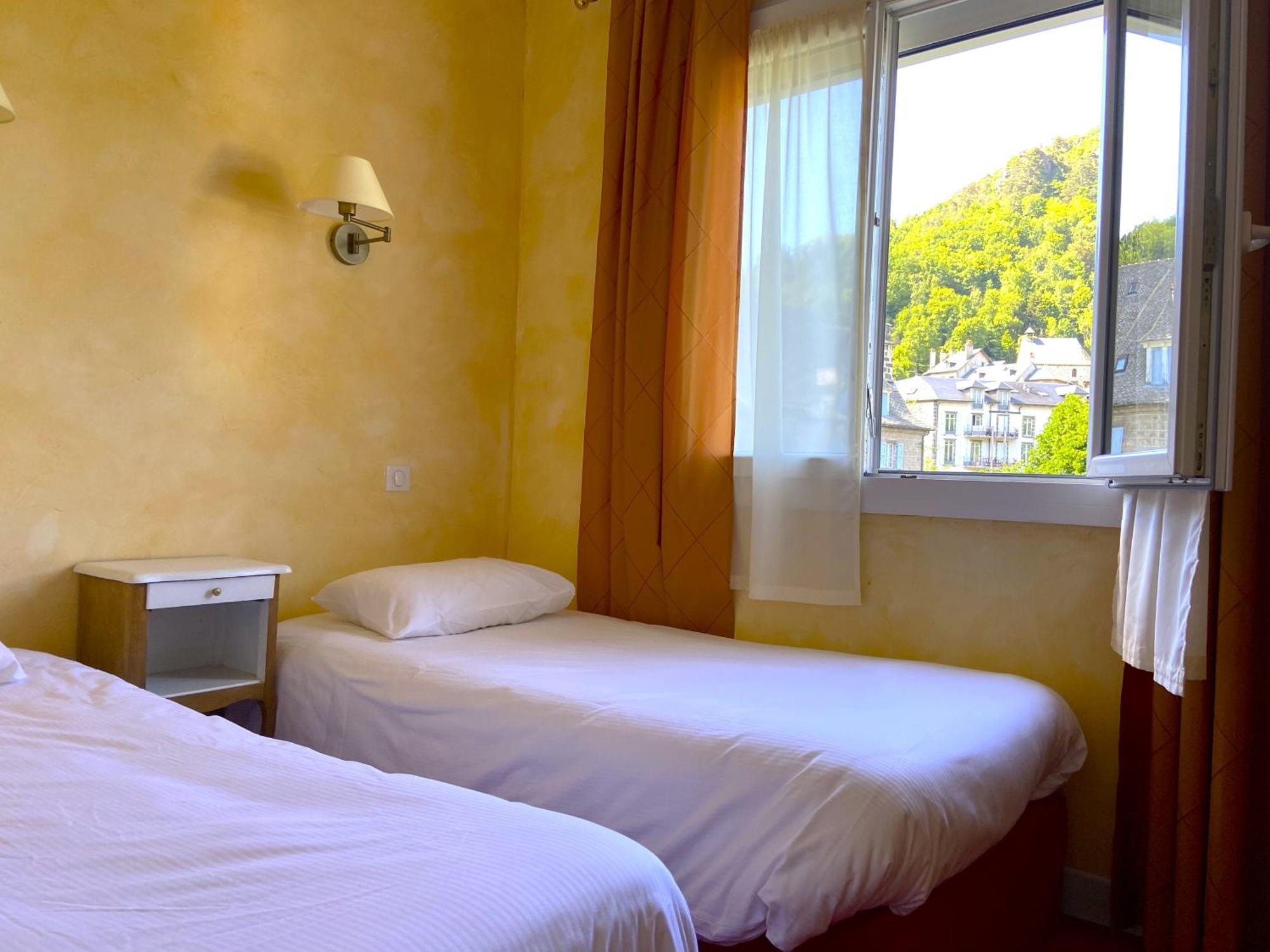 Hotel Beausejour Vic-sur-Cère Pokój zdjęcie